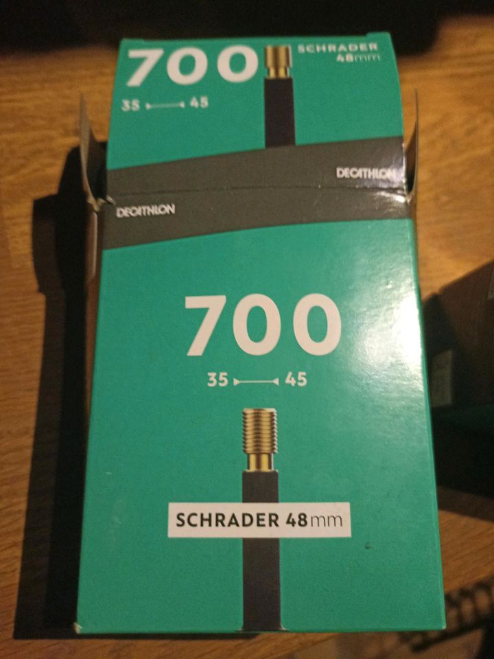 Fahrradschlauch Decathlon Schrader 48mm 700/ 35-45 in Köln