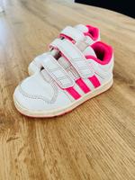 Schuhe Sneaker ADIDAS Gr. 23 weiß pink Baden-Württemberg - Rheinstetten Vorschau