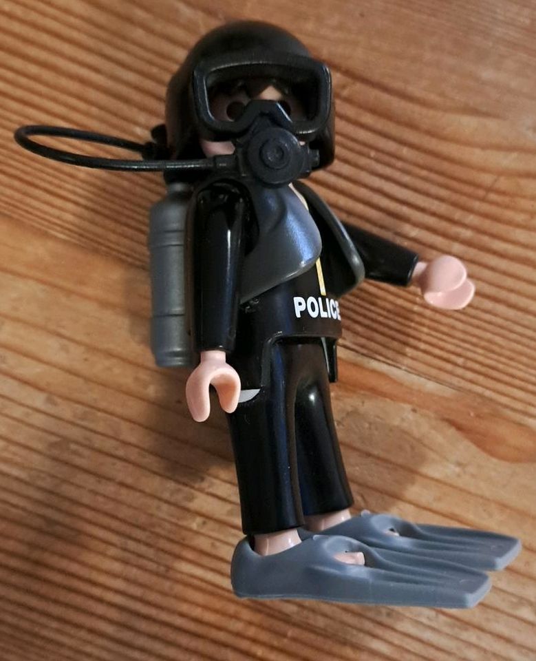 Konvolut Playmobilfiguren, Polizei, Feuerwehr, Handwer in Rüdesheim