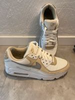 Nike Air Max - beige weiß - sneaker Nordrhein-Westfalen - Möhnesee Vorschau