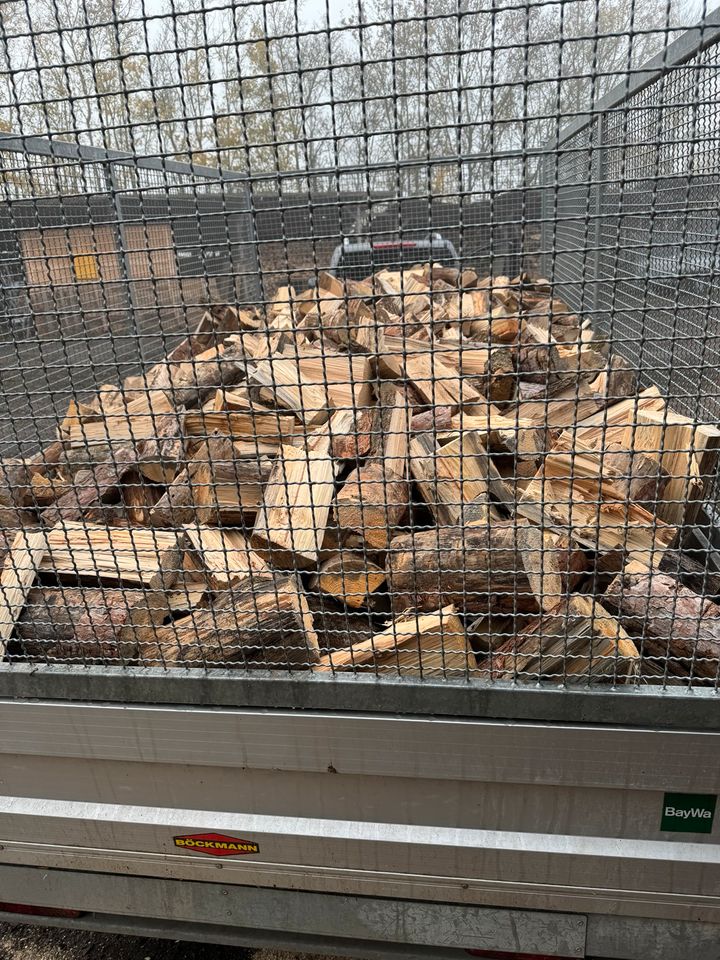Brennholz zu verkaufen in Gerbrunn