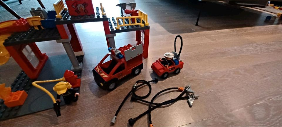 Lego Duplo Feuerwehr Station in Sundern (Sauerland)