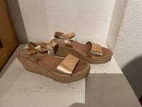 Sandalen mit Absatz Gr.39 Roségold Glitzer von Keira Eimsbüttel - Hamburg Schnelsen Vorschau