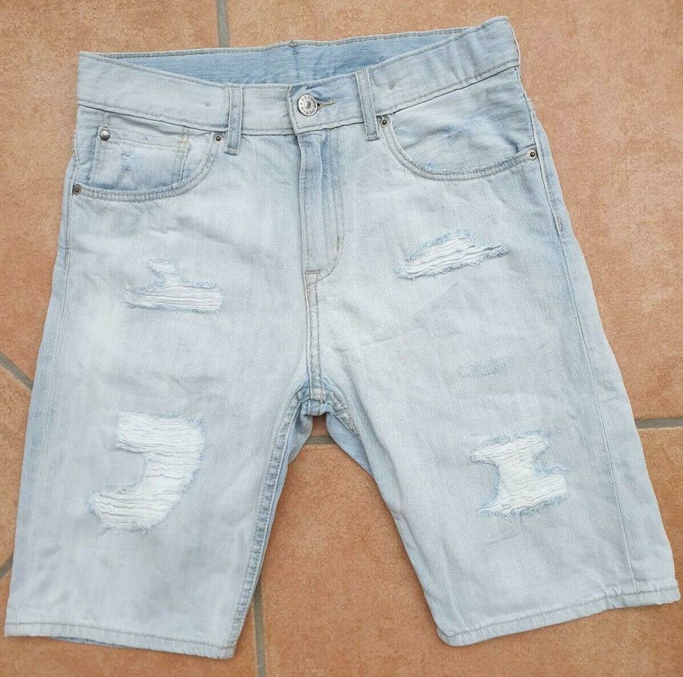 Jeans Bermuda Shorts, kurze Hose, Slim fit, H & M, Gr. 152 in Bayern -  Aßling | eBay Kleinanzeigen ist jetzt Kleinanzeigen