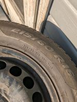 Winterreifen  215/60R16 mit Stahlfelgen (VW Passat) Niedersachsen - Vechelde Vorschau