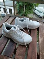 Asics Sportschuhe Sneaker in weiß, kaum getragen Altona - Hamburg Altona-Nord Vorschau