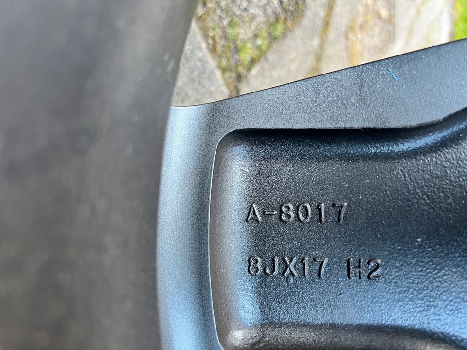 5x112 Borbet A Alufelgen 17 Zoll VW Audi Seat Skoda in Wirdum