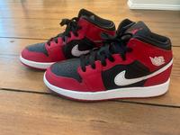 Nike Shoes Air Jordan 1 Mid rot Eimsbüttel - Hamburg Rotherbaum Vorschau