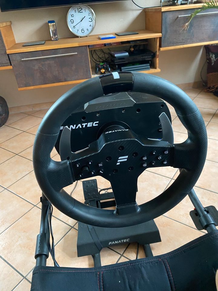 Fanatec  Elite  ps4 PlayStation GT7  playseat in Bochum