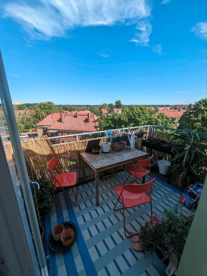 Helle 4-Zimmer Wohnung im Westend mit Balkon in Eberswalde