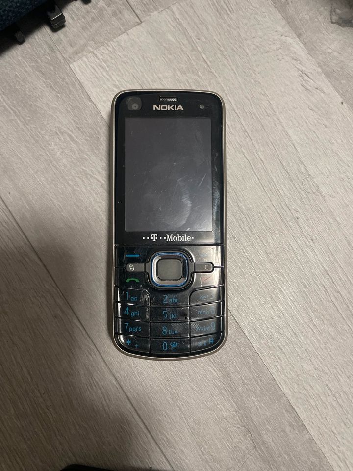 Nokia 6220 Classic in Biebesheim