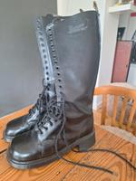 Dr.Martens Stiefel Gr. 40 Neuwertig Nordrhein-Westfalen - Krefeld Vorschau
