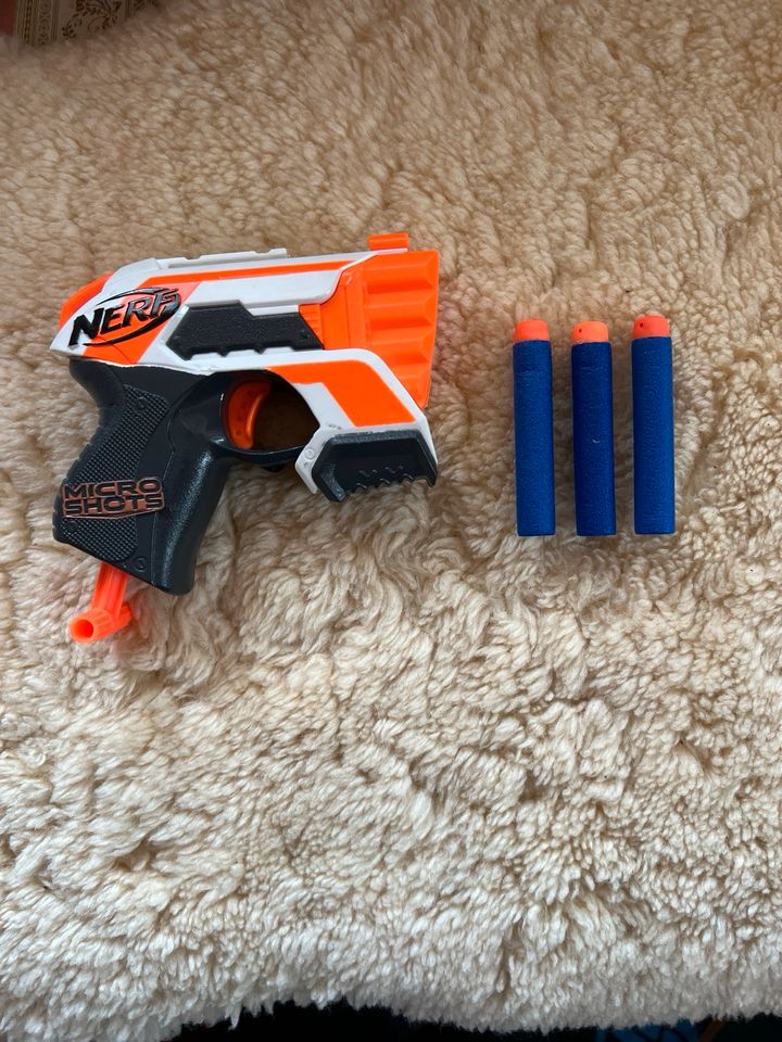 13 Nerf Blaster! in Bad Vilbel