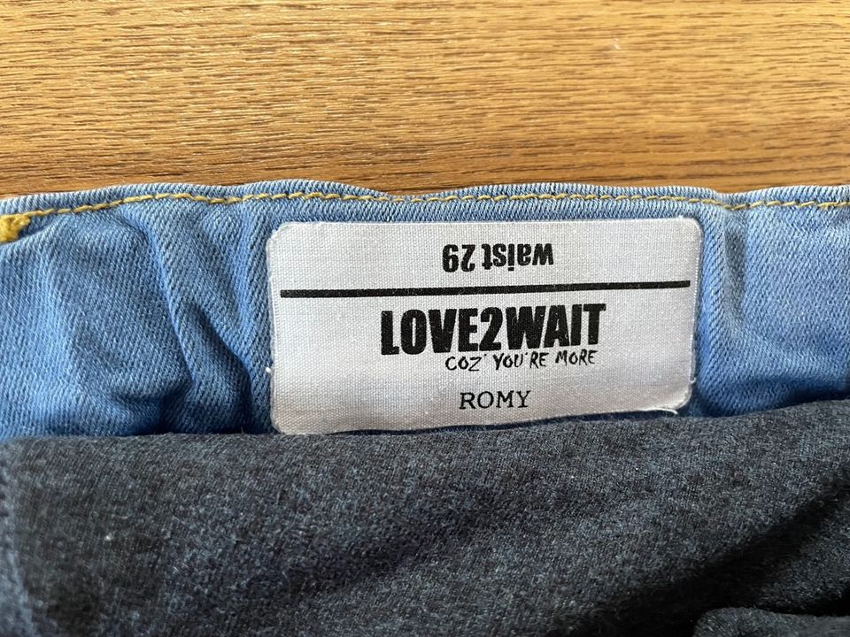 Umstandshose, Schwangerschaft Jeans, love2wait, Gr 29 in Kitzingen