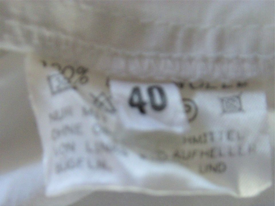 Bluse, Gr. 40, v. Spreckelsen, weiß, mit Pailletten in Vierkirchen