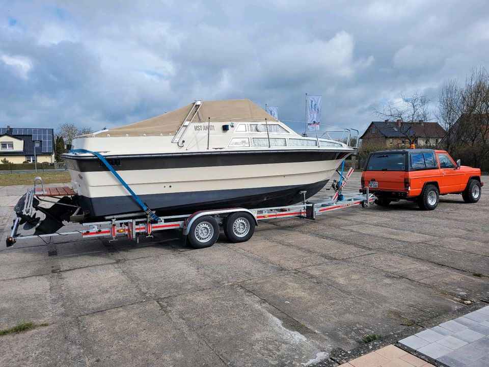 Bootstransport Yachttransport Motorboot Segelboot Kajütboot in Zetel