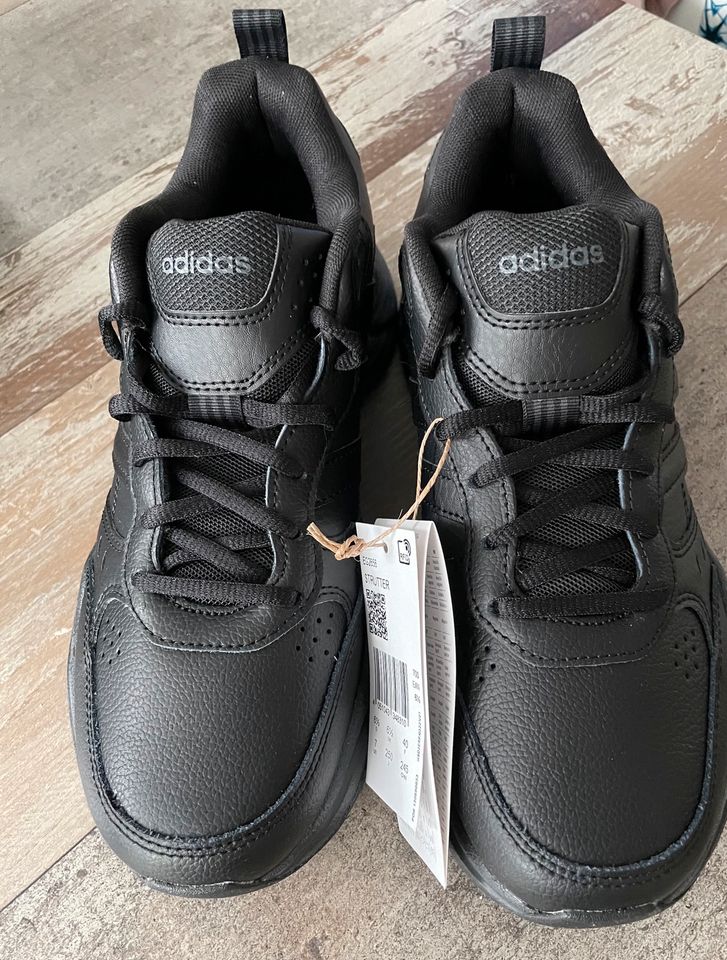 Adidas Sneaker ,!NEU!, Größe 40 in Münzenberg