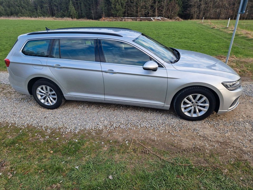 Volkswagen Passat Variant Business in Welden