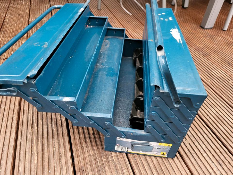 Allit Metallwerkzeugkasten / Werkzeugkiste mit 7 Fächern in Schwalmtal