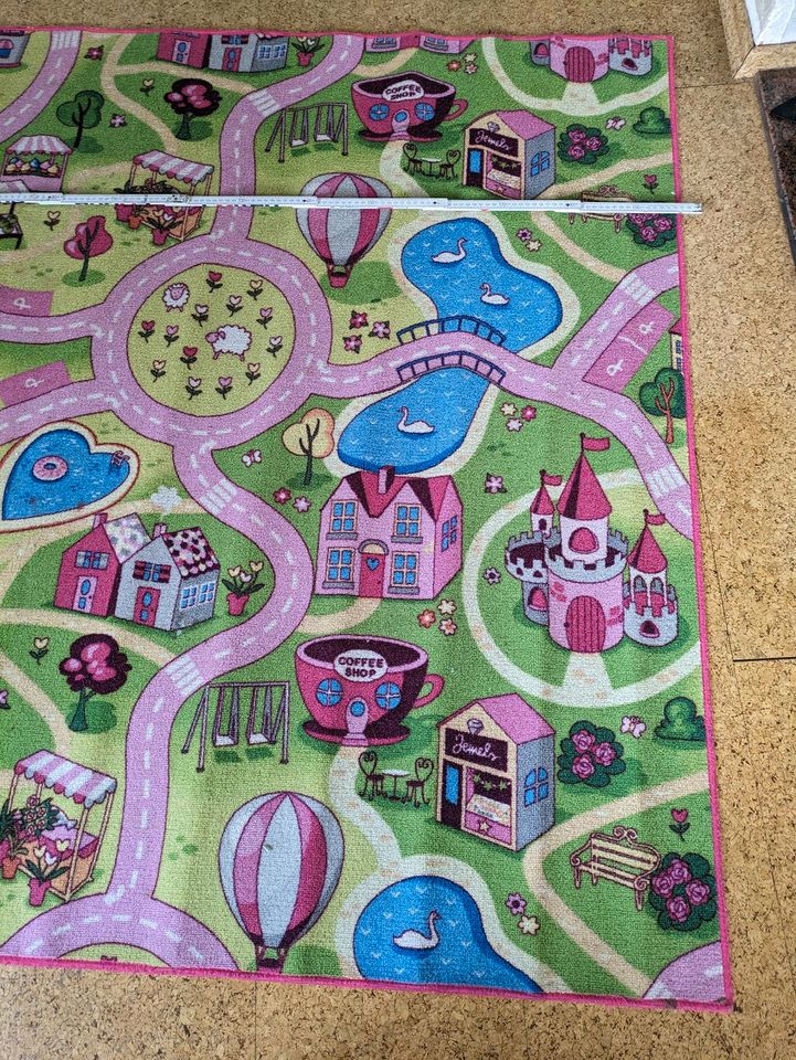 Kinderzimmer Teppich Straßenteppich 200x140 für Mädchen in Pink in Nobitz