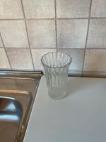 Glas Vase mit geschwungenen Muster Niedersachsen - Rhumspringe Vorschau