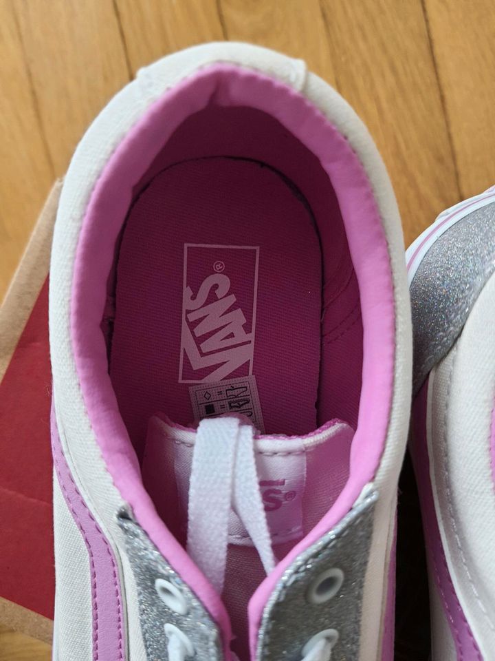 Vans top pink stripe