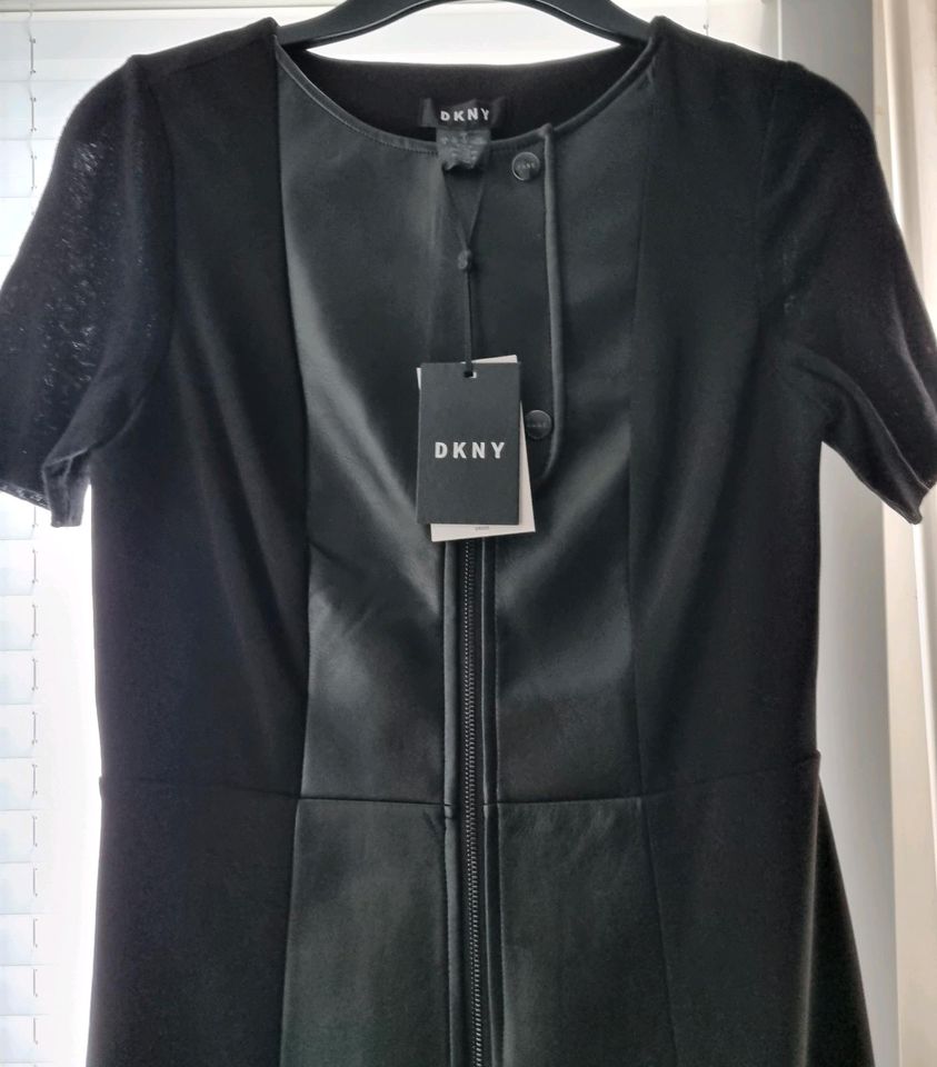 Kleid von DKNY in Sindelfingen