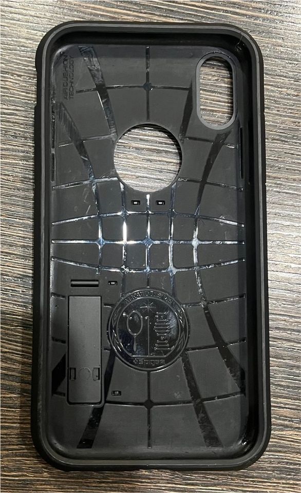 Handyhülle Spigen Tough Armor Schwarz für iPhone XR in Rehlingen-Siersburg