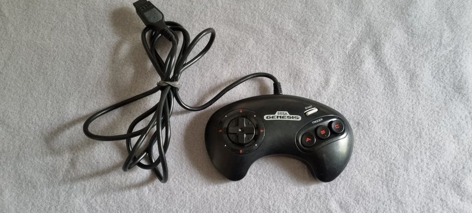 SEGA Mega Drive Genesis Controller Joypad Drücker in Köln