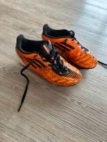Adidas Fußballschuhe Größe 30 orange Stollen Niedersachsen - Delmenhorst Vorschau