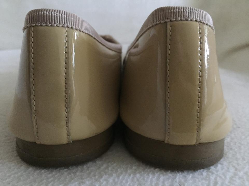 Ballerinas Pretty Ballerina 41  beige Lackleder neuwertig in München