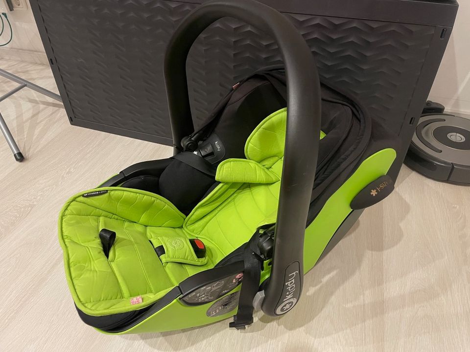 Kindersitz EVOLUNA I-SIZE 2 – Kiddy (bis 15 Monate) inkl. 2 Base in Wilhelmshaven