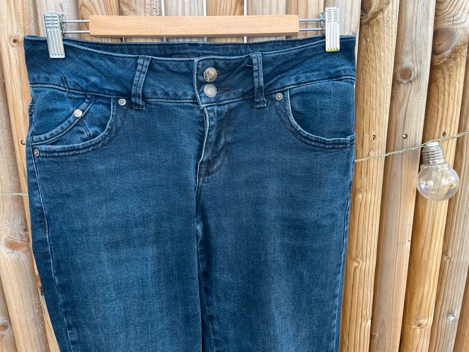 LTB Jeans Molly in W30 L32 in Bietigheim-Bissingen