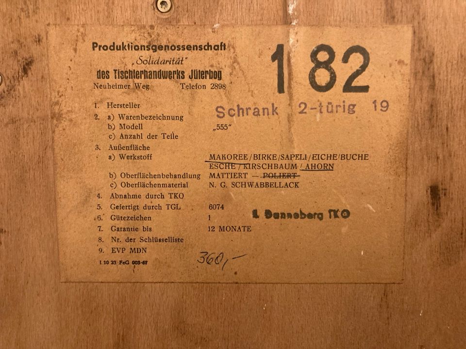 Schrank DDR Vintage MidCentury in Berlin
