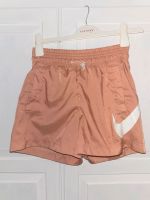 Nike Shorts kurze Hose Niedersachsen - Hemmoor Vorschau