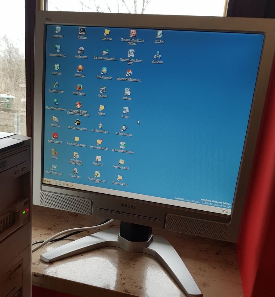 Computer – Windows XP Home  - PC komplett in Schweitenkirchen