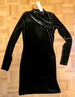 kurzes schwarzes Schlauchkleid Samt mit Stehkragen und Cutout NEU Bayern - Thüngen Vorschau