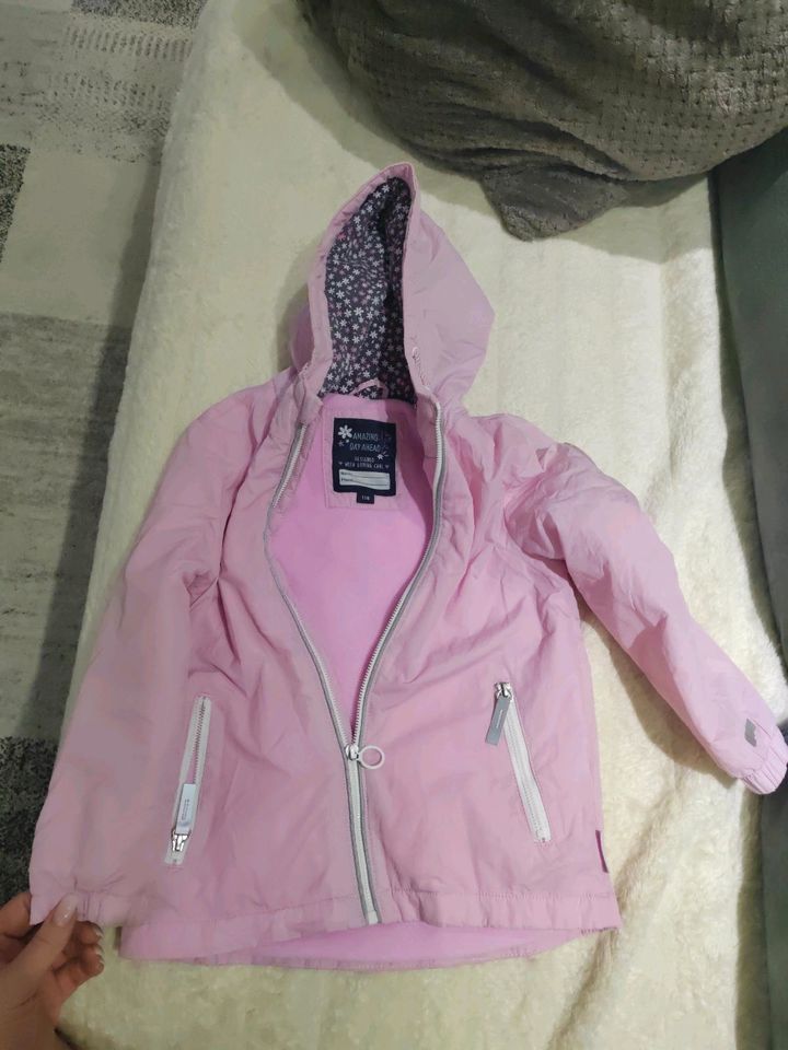 Mädchen Jacke in Hügelsheim