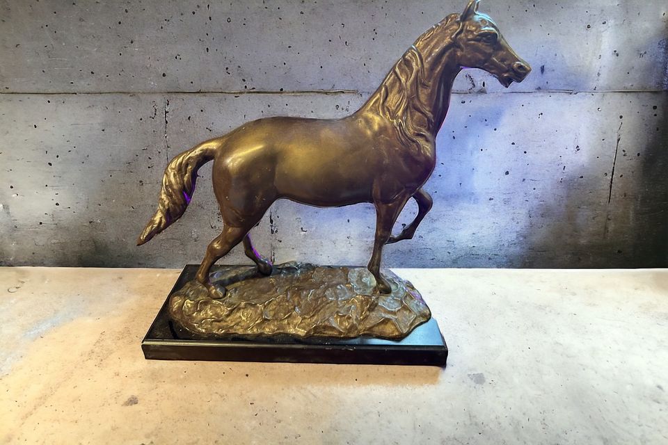 Antike/Vintage Franz. Bronze Tier Skulpturen in Düsseldorf