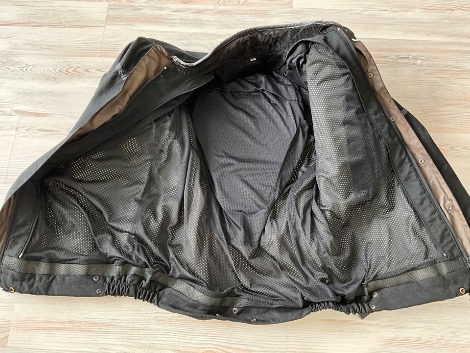 Motorrad Jacke IXS Goretex Gr L in Erligheim