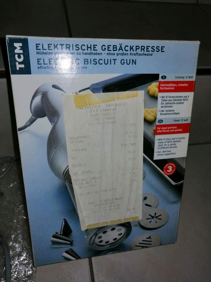 Elektrische Backpresse mit Originalverpackung in Steinach Baden