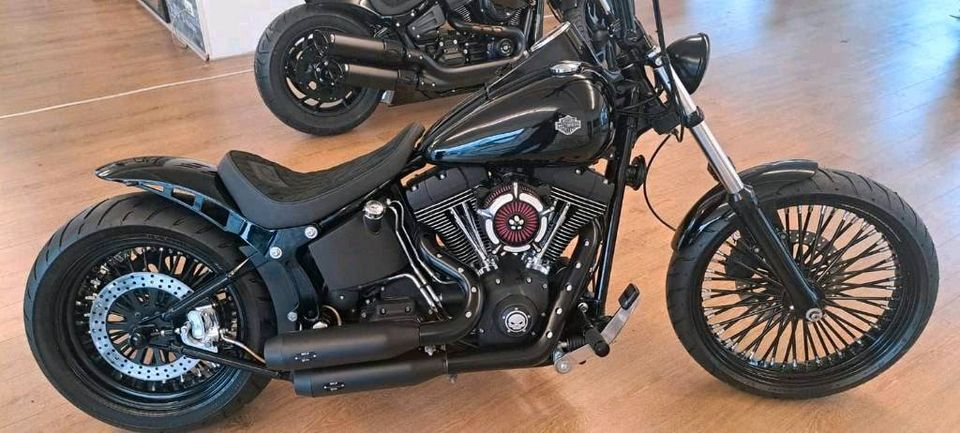 Harley Davidson Night Train Custom in Hameln