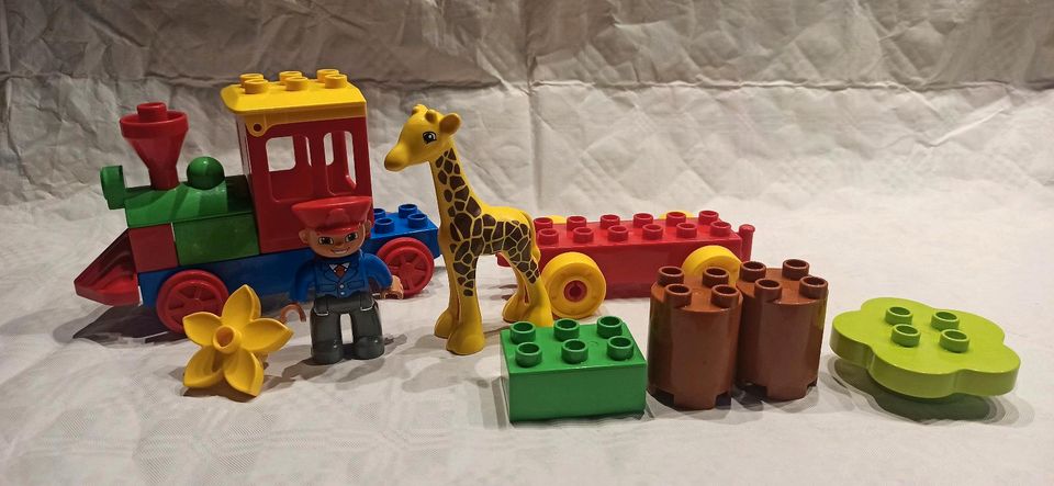 Eisenbahn Anhänger Figuren Schiebezug Lego Duplo in Hambergen