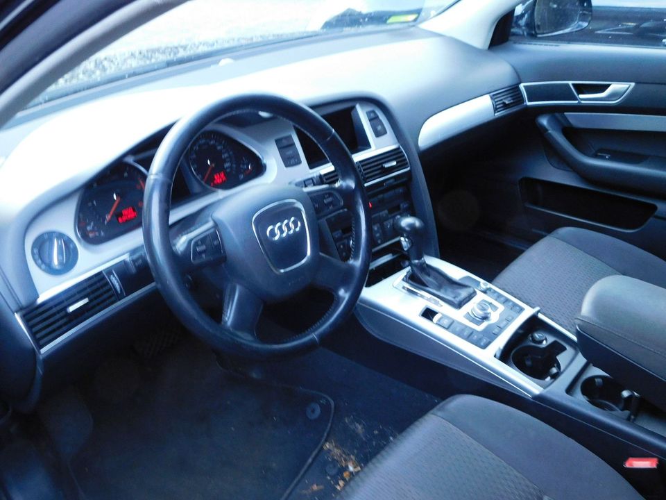 Audi A6 Avant 2.0 TDI in Heeslingen