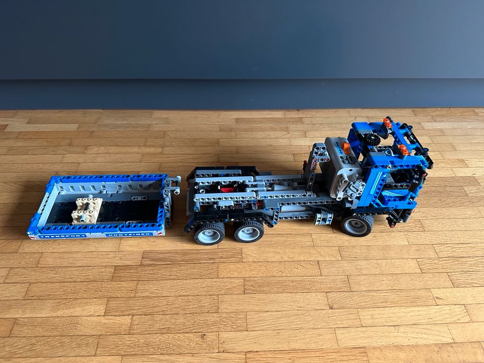 Lego Technik Container Truck 8052 in Köln