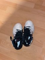 Adidas‘ Basketball/sportschuhe Bonn - Beuel Vorschau