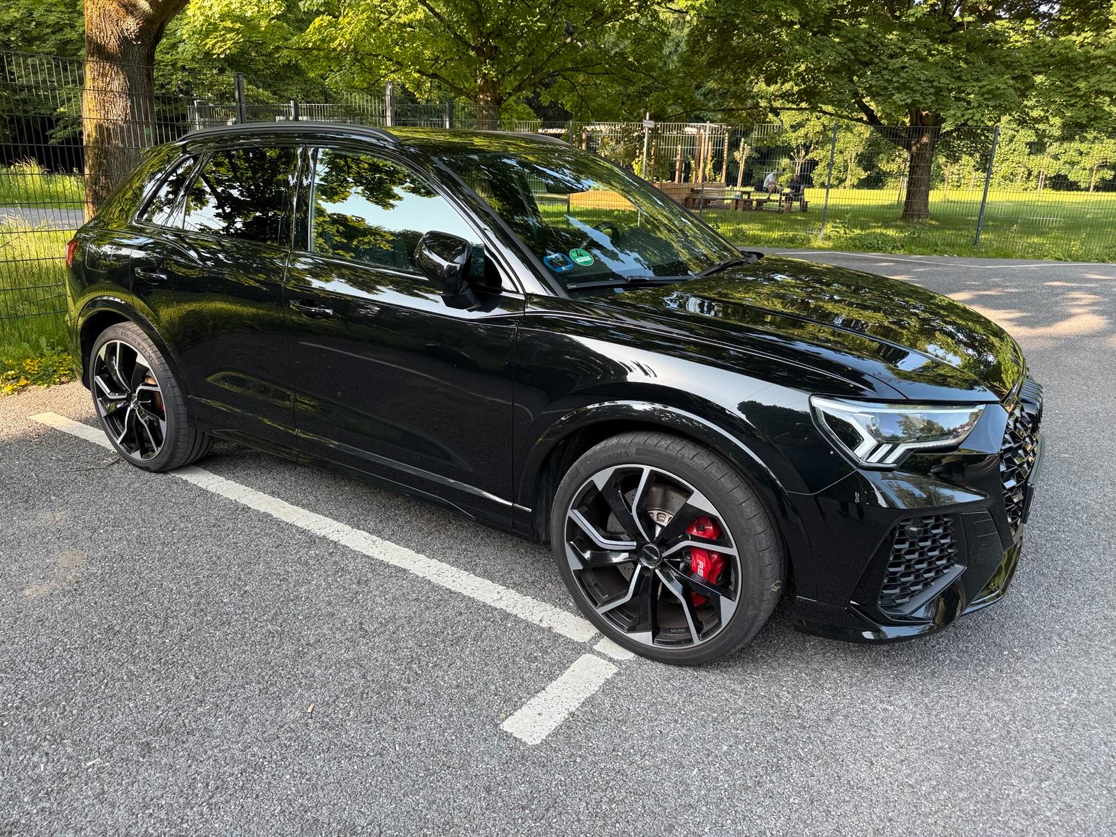 Abbildung des Autos Audi RS Q3 Qattro 2.5 TF…
