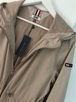 ☀️☀️Neuw. Tommy Hilfiger Regenjacke Jacke Gr.M Beige NP130€☀️☀️ Bayern - Niederwerrn Vorschau