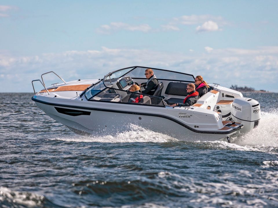 Silver Tiger DCz, Kajütboot, Sportboot, Quicksilver, Bayliner in Rietberg