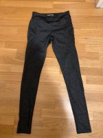 Forever 21 Damen leggins Sporthose Training Hose jogahose grau xs Nordrhein-Westfalen - Ahaus Vorschau